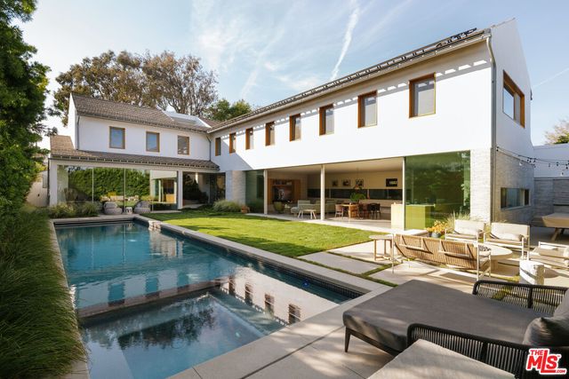 3062 Queensbury Dr, Los Angeles, CA 90064