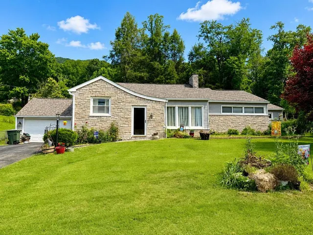 312 RIVERVIEW DR, CHARLTON HEIGHTS , WV 25040