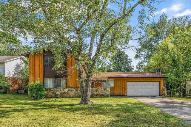 6013 Kimbrell Ln NW, Huntsville, AL 35810