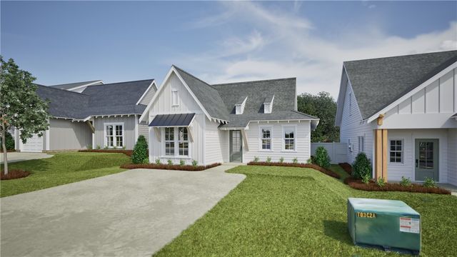125 Woodland St, Opelika, AL 36801