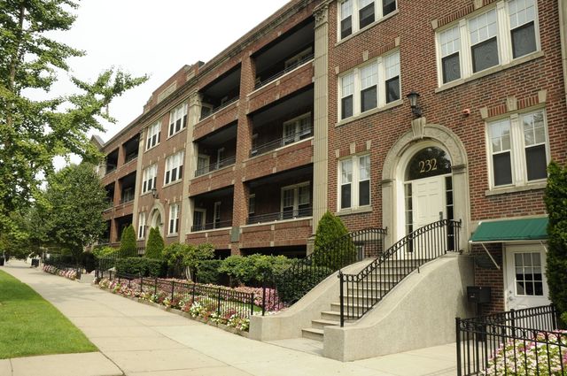 232 Seaver St #7413782, Dorchester, MA 02121