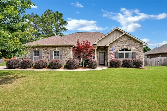 1611 Hartwig Ln SW, Cullman, AL 35055