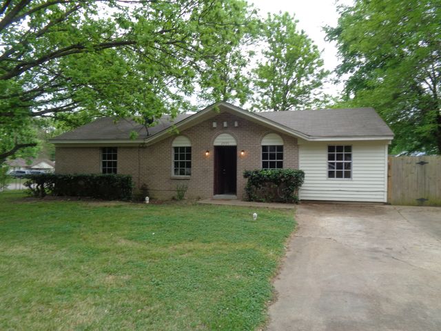 2995 Normandy Dr, Horn Lake, MS 38637