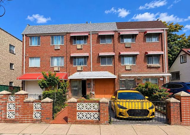 81-49 102nd Rd, Ozone Park, NY 11416