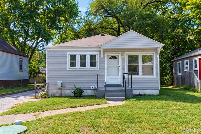 609 Belmont Pl, Saint Louis, MO 63135