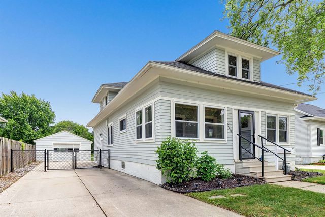 1243 S  Irwin Ave, Green Bay, WI 54301