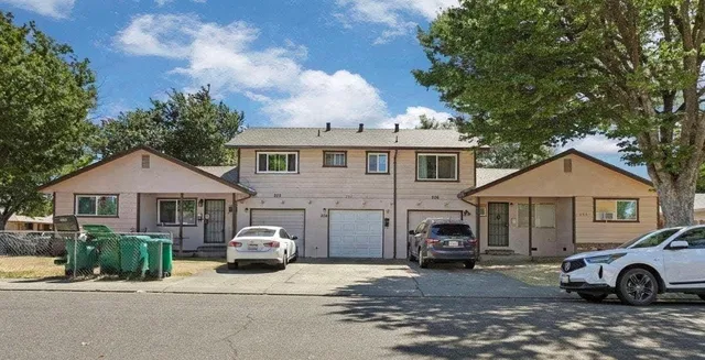 204 Leslie Ave, Stockton, CA 95207