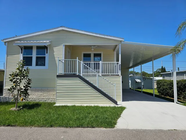 10698 1st St N #166, Saint Petersburg, FL 33716