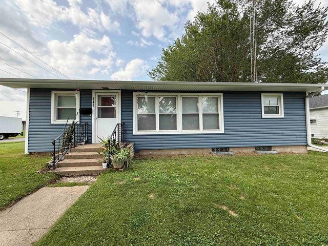 548 W  Main St, Reedsburg, WI 53959