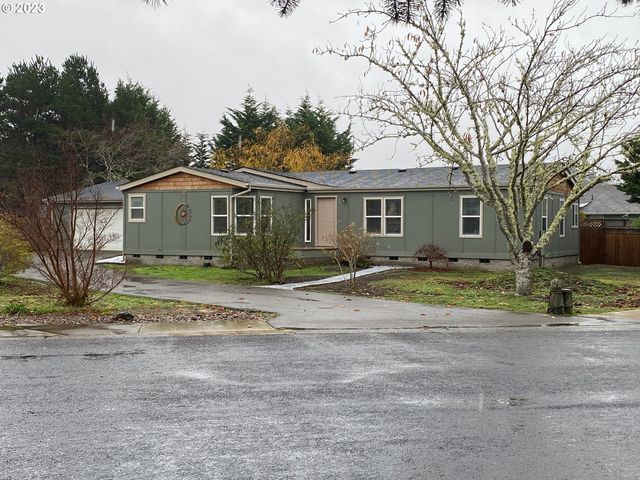 1620 Willow Loop, Florence, OR 97439