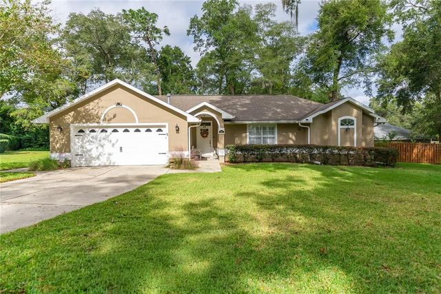 5011 NE 8th St, Ocala, FL 34470