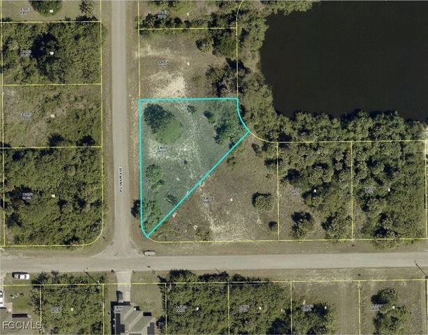 427 Putnam Ave, Lehigh Acres, FL 33936