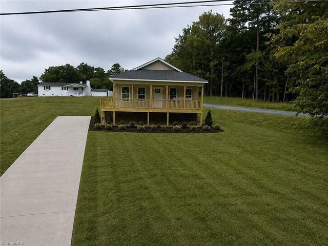 5611 Rockford Dr, Trinity, NC 27370