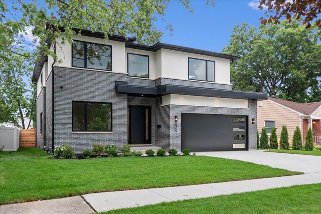 7022 Palma Ln, Morton Grove, IL 60053