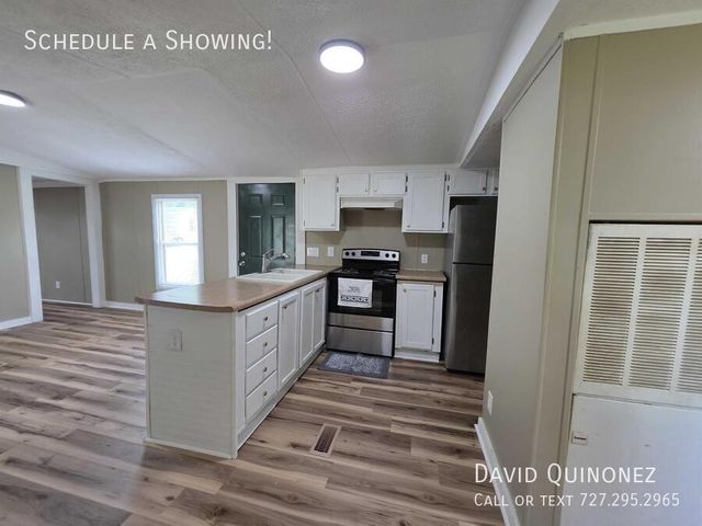 200 Whittington Dr #126, Madisonville, KY 42431