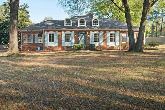 506 Peterson Lake Rd, Collierville, TN 38017