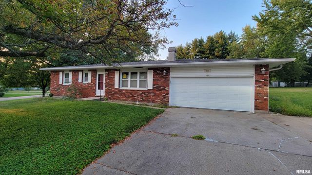 411 Willow St, Payson, IL 62360
