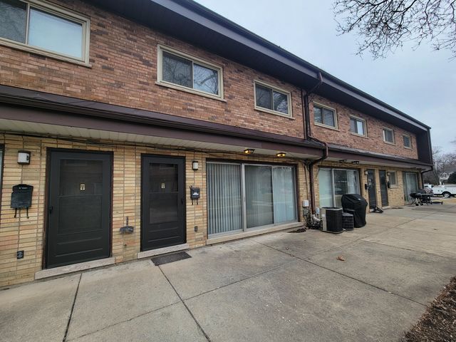 482-486 Duane Ter #0a135b2ed, Glen Ellyn, IL 60137