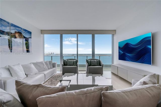 1331 Brickell Bay Dr #2709, Miami, FL 33131