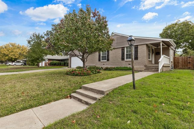 4705 Selkirk Dr, Fort Worth, TX 76109