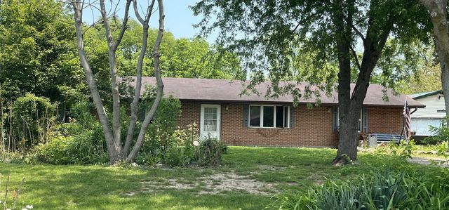 5025 Boone Dr, West Alexandria, OH 45381