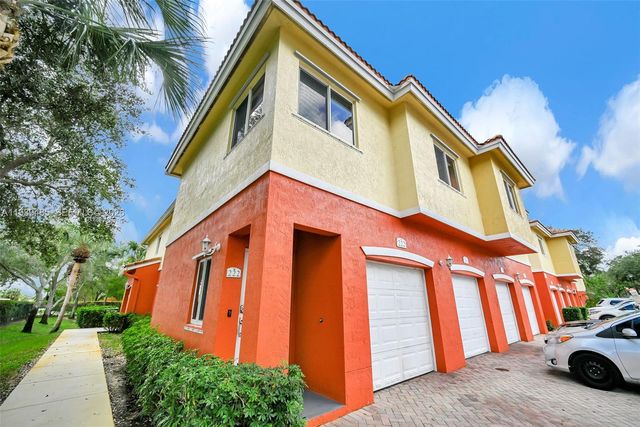 3340 Palomino Dr #2222, Hollywood, FL 33024