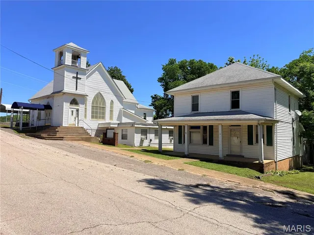 212 East St, Williamsville, MO 63967