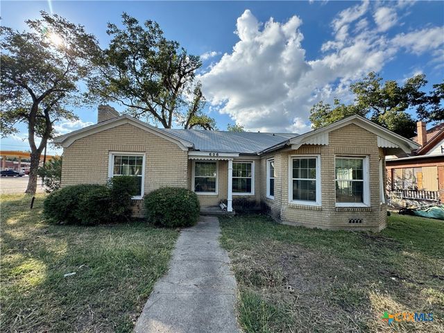 606 N  1st St, Temple, TX 76501