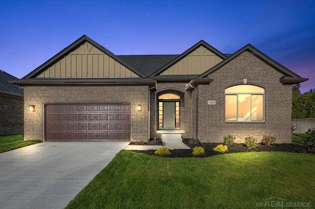 56689 Via Bellano, Macomb, MI 48042