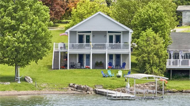 827 E  Lake Rd, Dundee, NY 14837