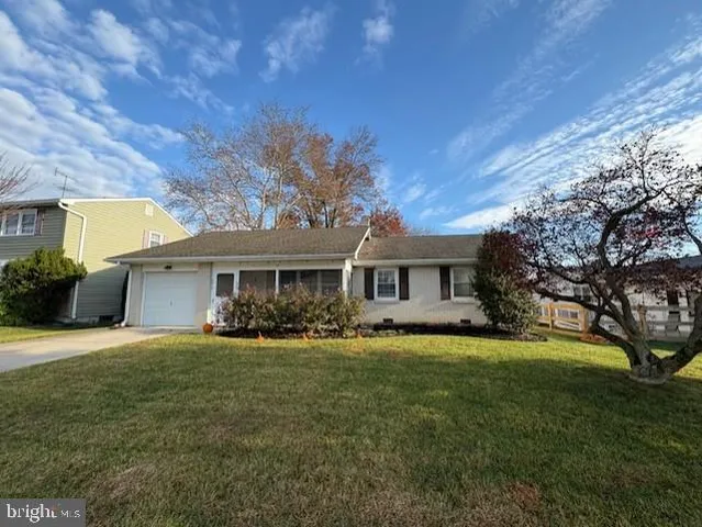 2615 Longfellow Dr, Wilmington, DE 19808