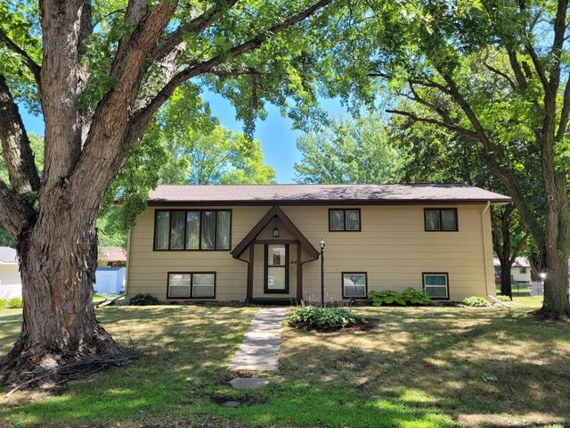 1646 N  5th St, Montevideo, MN 56265