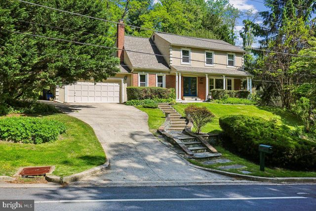9707 Stoneybrook Dr, Kensington, MD 20895