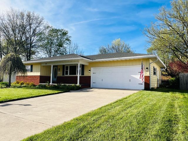 200 Cliffview Dr, Mount Sterling, OH 43143