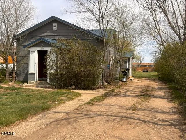 217 S  Chestnut St, Plentywood, MT 59254