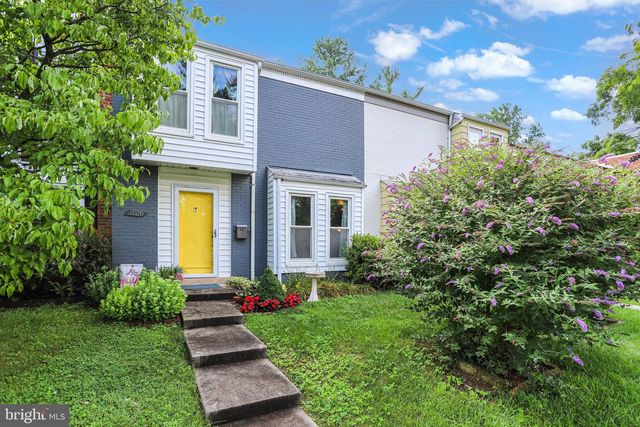 326 Shenandoah St SE, Leesburg, VA 20175