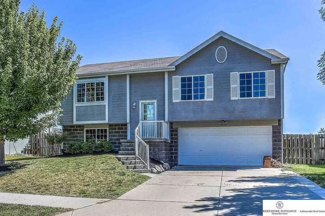 4329 N  173rd St, Omaha, NE 68116