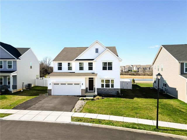 3620 Sweet Meadow Ct, Macungie, PA 18062