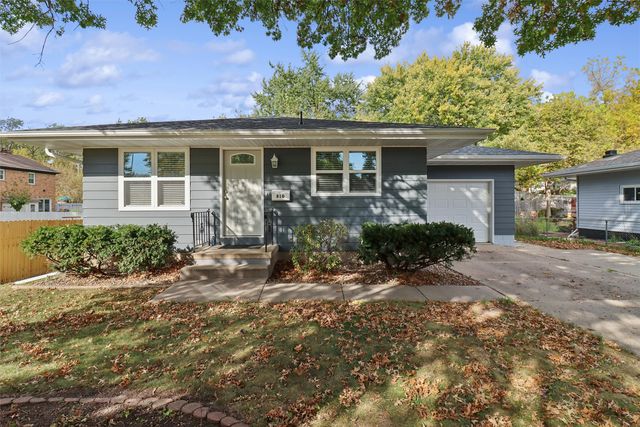 810 W  Salem Ave, Indianola, IA 50125