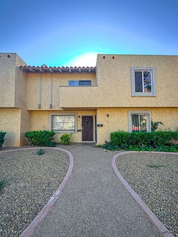 423 Las Casitas Way, Las Vegas, NV 89121