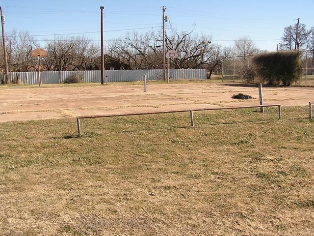 S  Elm St, Trent, TX 79561