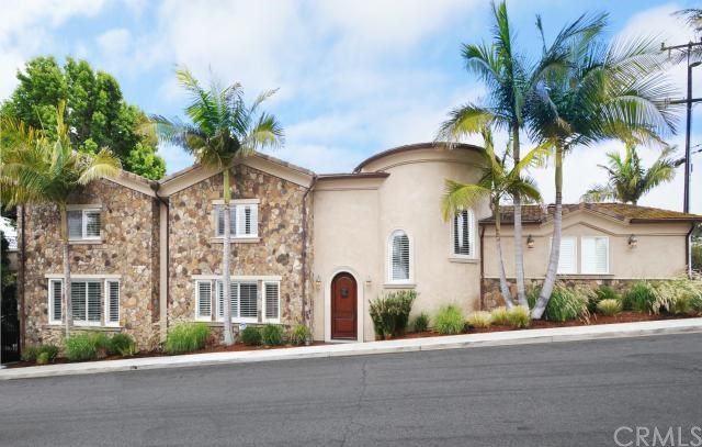1160 9th St, Manhattan Beach, CA 90266