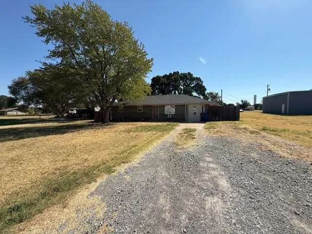 413 N  5th St, Cleo Springs, OK 73729
