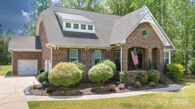 639 Yellow Rose Ct, Rock Hill, SC 29732