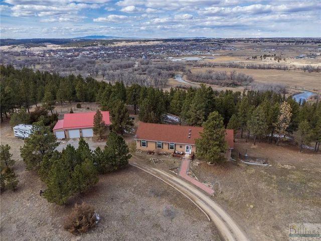 237 Winchester Dr, Roundup, MT 59072