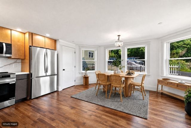 58 Granite St #1, Gloucester, MA 01930