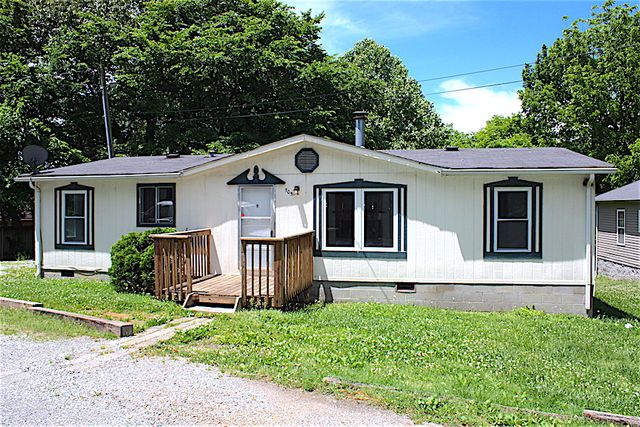 705 Smith St, Springfield, TN 37172