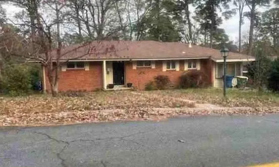 66 Lakeshore Dr, Little Rock, AR 72204