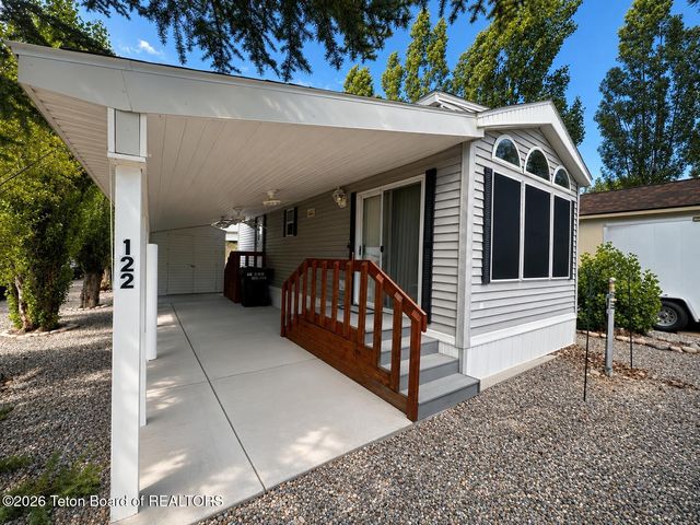 122 Buckboard Dr, Thayne, WY 83127