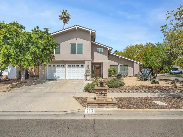 152 W  Omaha Ave, Fresno, CA 93711